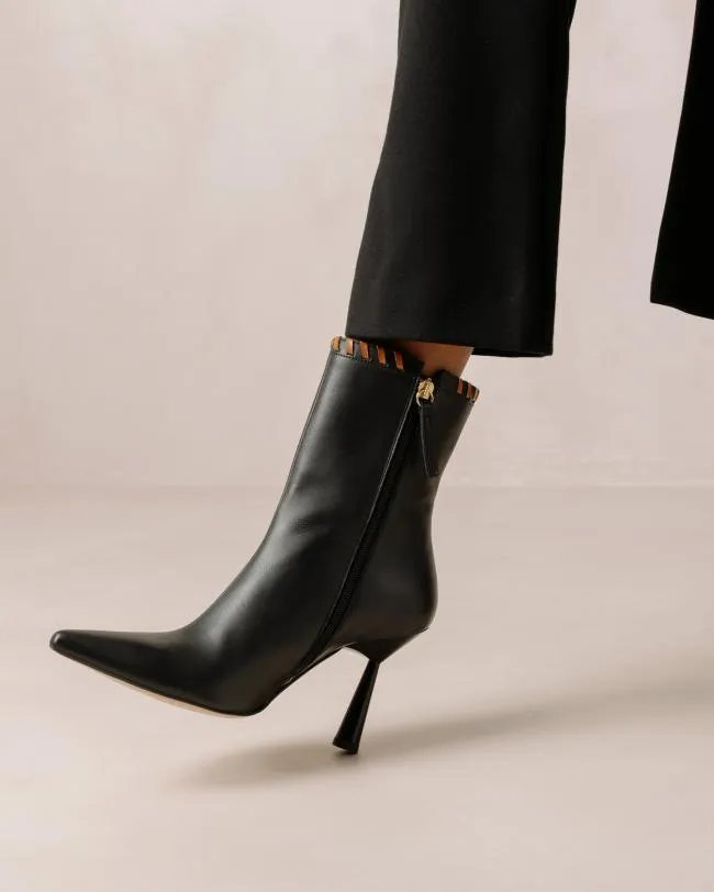 ALOHAS Boots Leo Black 8211 Women