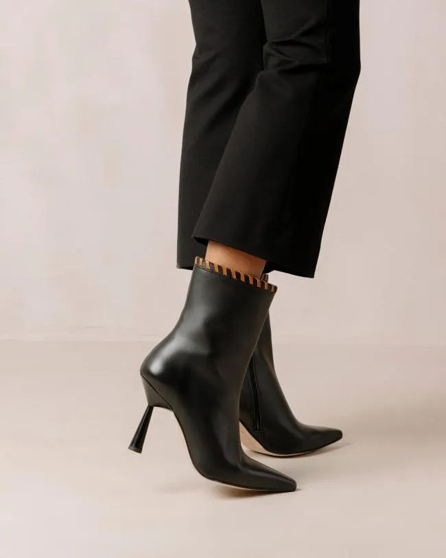 ALOHAS Boots Leo Black 8211 Women