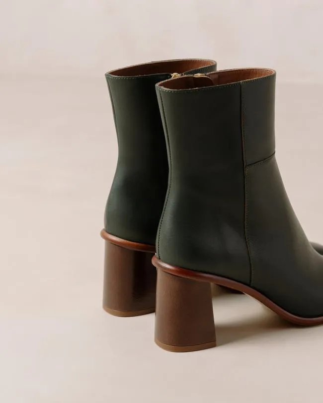 ALOHAS Boots West Vintage 8211 Dark Green Leather Boots 8211 Women