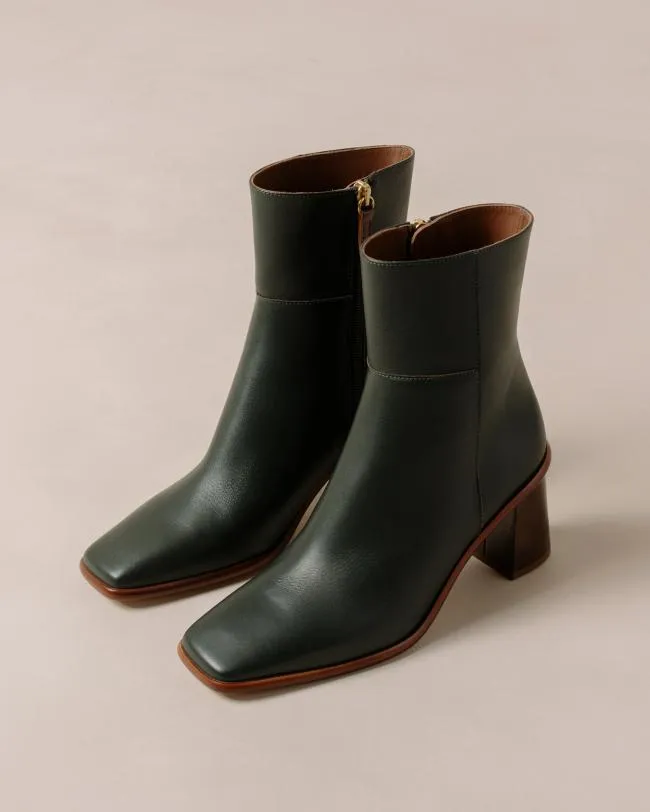 ALOHAS Boots West Vintage 8211 Dark Green Leather Boots 8211 Women