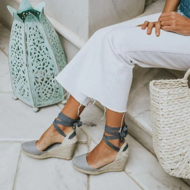 ALOHAS Espadrilles Clara By Day 8211 Gray Canvas Espadrilles 8211 Women