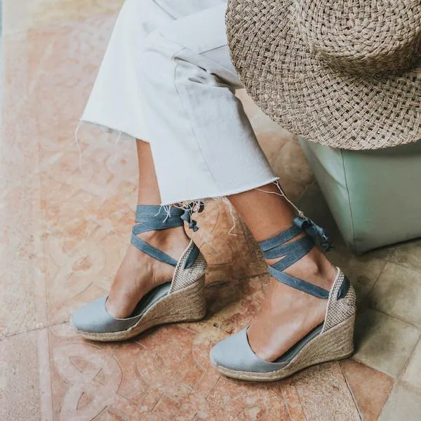 ALOHAS Espadrilles Clara By Day 8211 Gray Canvas Espadrilles 8211 Women