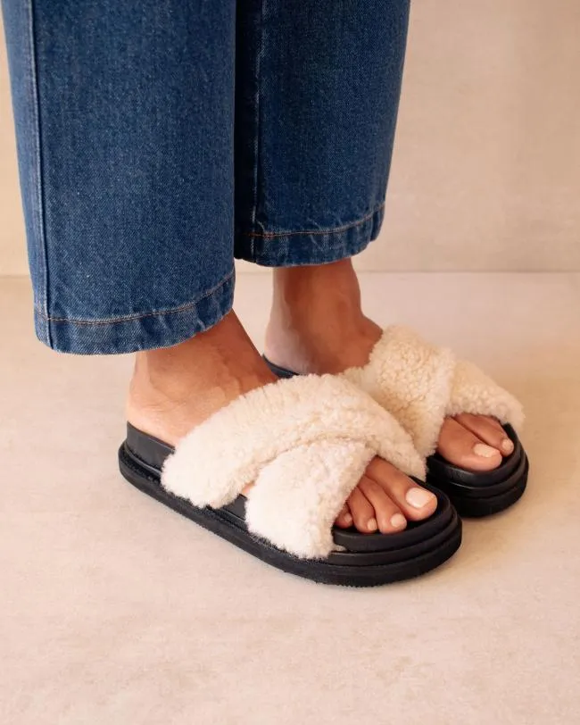 ALOHAS Mules Cloud 8211 White Shearling Slippers 8211 Women