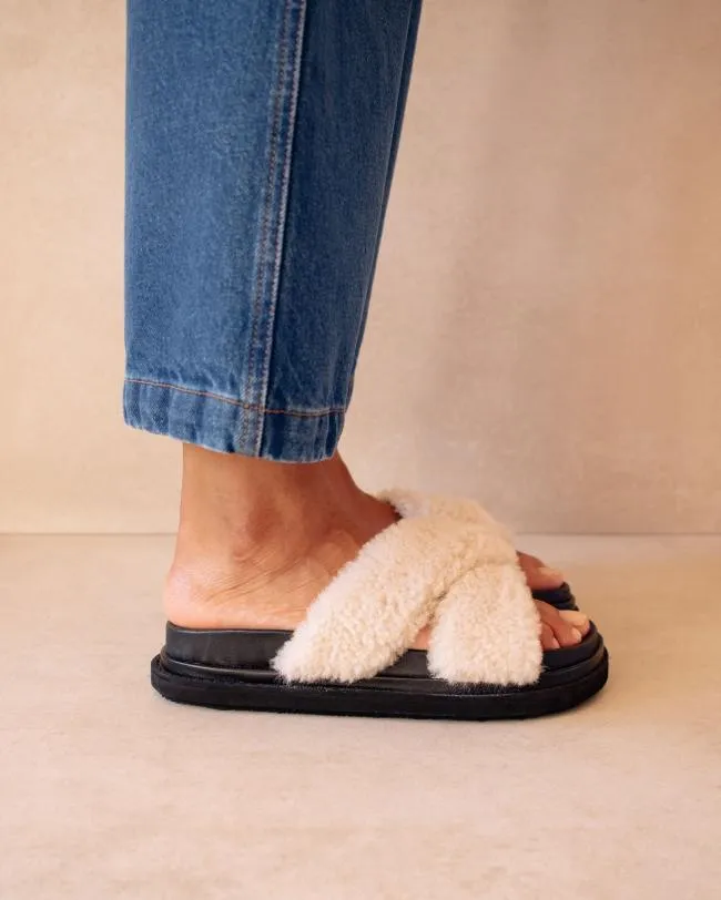 ALOHAS Mules Cloud 8211 White Shearling Slippers 8211 Women
