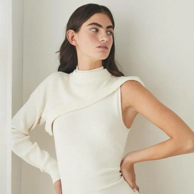 ALOHAS Sweaters and Cardigans Creator 8211 White Knit Top 8211 Women