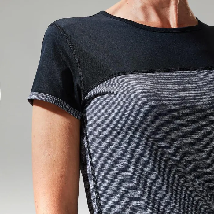 Berghaus TShirts Voyager Tech Tee Short Sleeve Crew 8211 Dark Grey Black 8211 Women