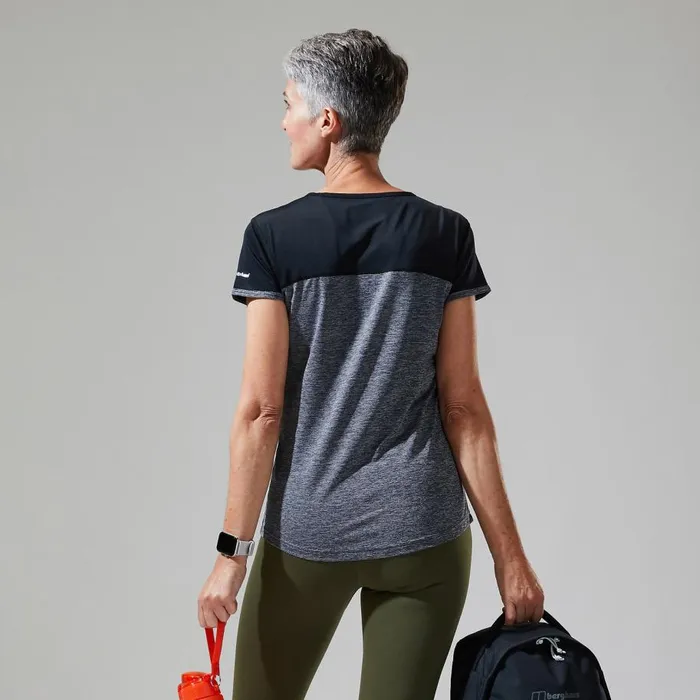 Berghaus TShirts Voyager Tech Tee Short Sleeve Crew 8211 Dark Grey Black 8211 Women