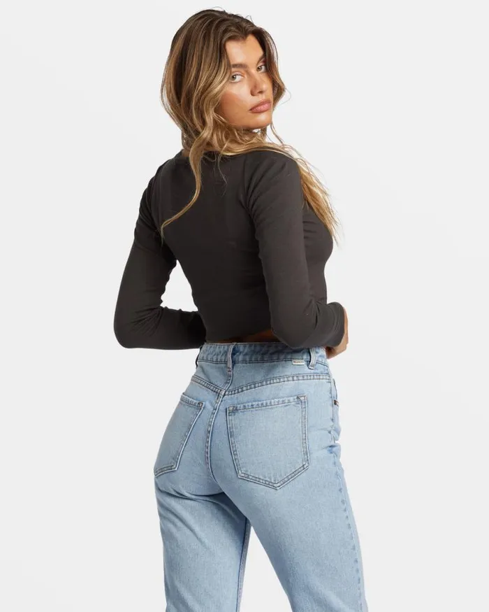 Billabong Graphic Tees and Tanks Stars In Your Eyes Long Sleeve Cropped Tshirt Off Black 8211 Women Billabong Graphic Tees and Tanks Stars In Your Eyes Long Sleeve Cropped Tshirt Off Black 8211 Women