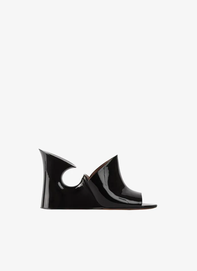 Black La Sculpture Mules In Calfskin and Wood Women Alaa La Sculpture
