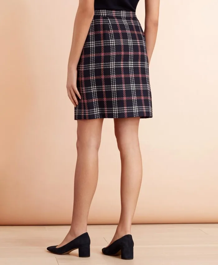 Brooks Brothers Pants Skirts and Shorts Plaid WoolBlend ButtonFront Skirt Navy 8211 Women Brooks Brothers Pants Skirts and Shorts Plaid WoolBlend ButtonFront Skirt Navy 8211 Women