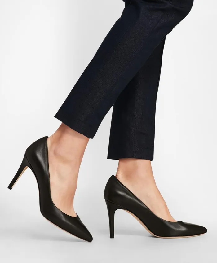 Brooks Brothers Shoes and Belts Leather PointToe Pumps Black 8211 Women Brooks Brothers Shoes and Belts Leather PointToe Pumps Black 8211 Women