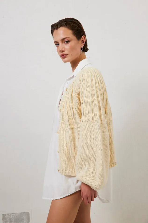Cardigans Women VRG GRL Riley Knit Cardigan Cream Cardigans Women VRG GRL Riley Knit Cardigan Cream
