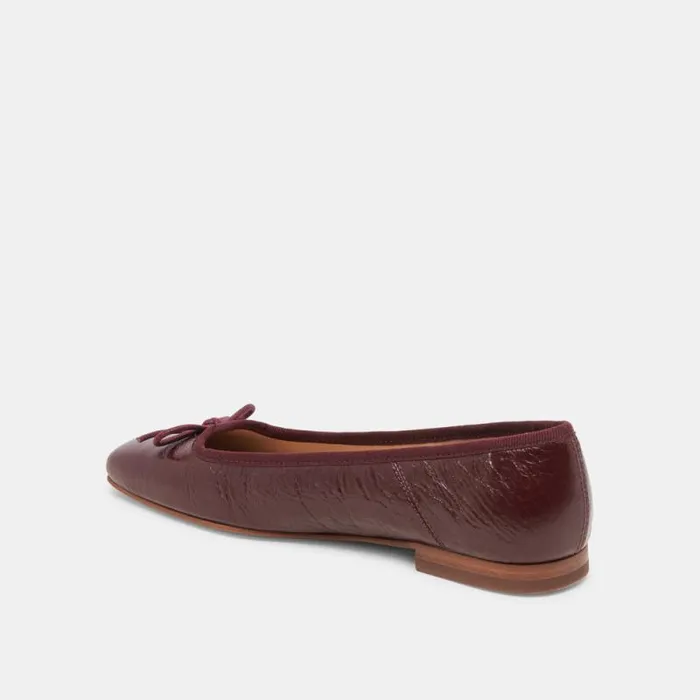 Dolce Vita Anisa Ballet Flats Cranberry Crinkle Patent Women Flats and Loafers