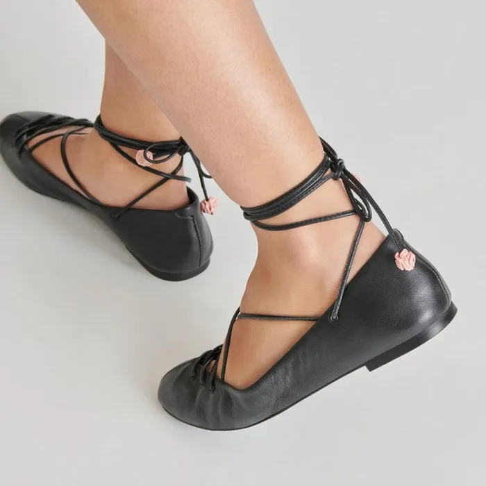 Dolce Vita Beate Ballet Flats Black Leather Women Flats and Loafers