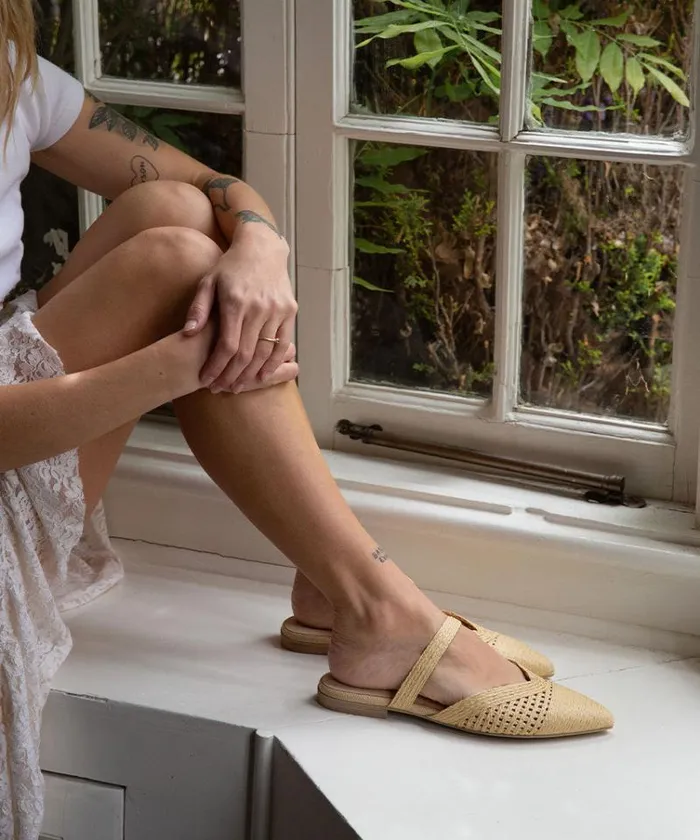 Dolce Vita Kaline Flats Lt Natural Raffia Women Flats and Loafers