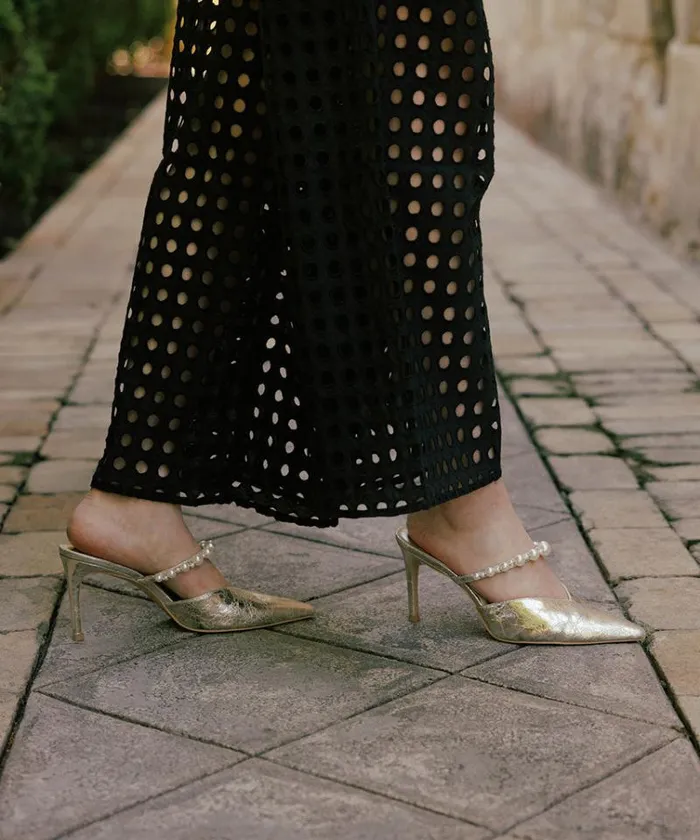 Dolce Vita Kanika Heels Vintage Gold Pearls Women Mules and Clogs