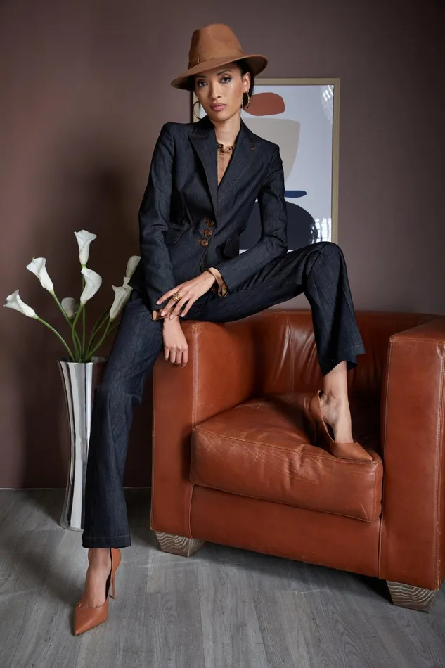 Elie Tahari Suiting Denim 3 Button Blazer Indigo 8211 Women