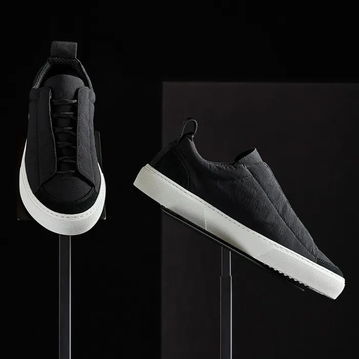 James Perse LaceUps WomenSINGLEQUOTEADDEDs Solstice Low Top Skate Sneaker Blackblack 8211 Women