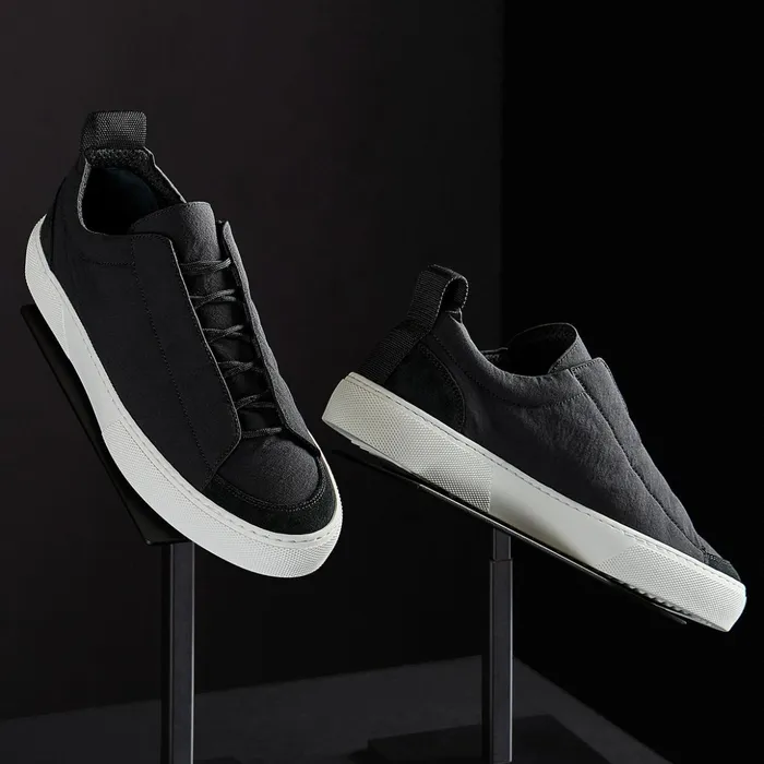 James Perse LaceUps WomenSINGLEQUOTEADDEDs Solstice Low Top Skate Sneaker Blackblack 8211 Women