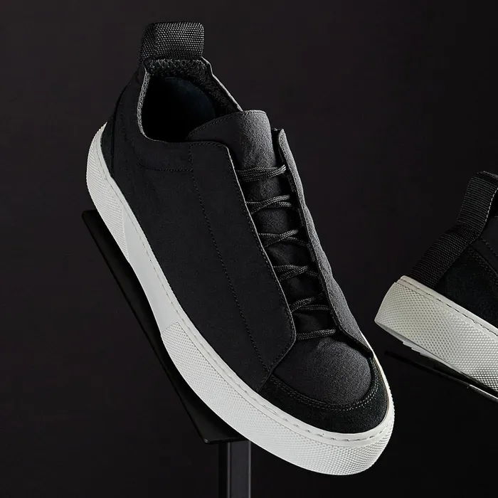 James Perse LaceUps WomenSINGLEQUOTEADDEDs Solstice Low Top Skate Sneaker Blackblack 8211 Women