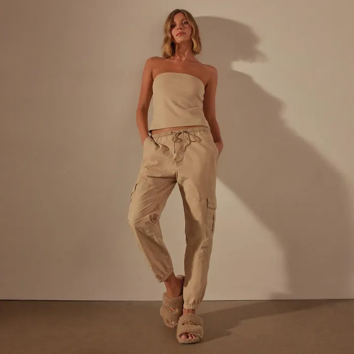 James Perse PantsDenim Stretch Poplin Cargo Pant Sand Dune Pigment 8211 Women James Perse PantsDenim Stretch Poplin Cargo Pant Sand Dune Pigment 8211 Women