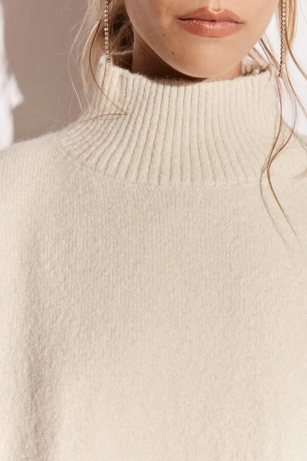 JumpersSweaters Women VRG GRL Yumi Knit Jumper Cream JumpersSweaters Women VRG GRL Yumi Knit Jumper Cream
