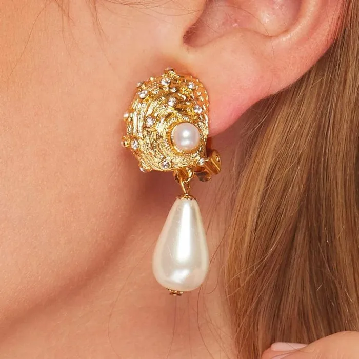 Kenneth Jay Lane Metallic Finish Earrings Women Satin Gold Pearl Drop Seashell Clip Earring Kenneth Jay Lane Metallic Finish Earrings Women Satin Gold Pearl Drop Seashell Clip Earring