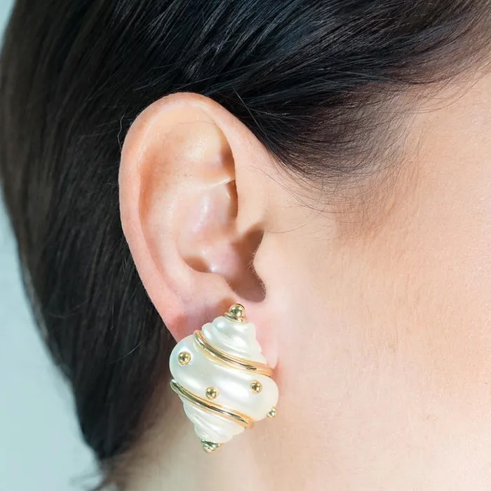 Kenneth Jay Lane Pearl Earrings Women Jackie Onassis Pearl Shell Clip Earrings Kenneth Jay Lane Pearl Earrings Women Jackie Onassis Pearl Shell Clip Earrings