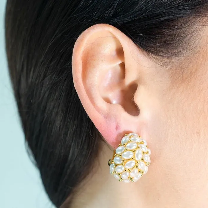 Kenneth Jay Lane Pearl Earrings Women Pearl Cabochon Hoop Clip Earrings Kenneth Jay Lane Pearl Earrings Women Pearl Cabochon Hoop Clip Earrings