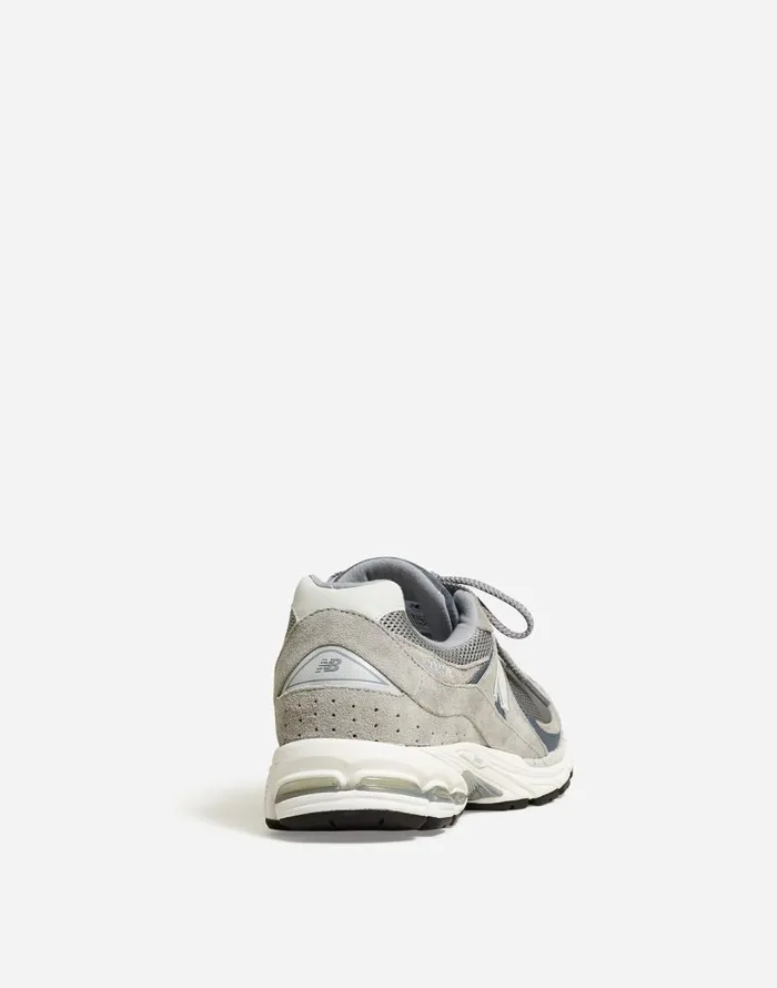Madewell New Balance Unisex 2002R Sneakers Steel Women Sneakers