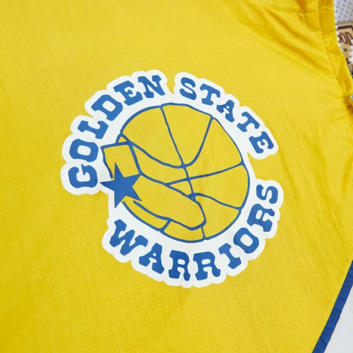 Men039s Jackets and Outerwear Mitchell and Ness Arched Retro Lined Windbreaker Golden State Warriors Men039s Jackets and Outerwear Mitchell and Ness Arched Retro Lined Windbreaker Golden State Warriors
