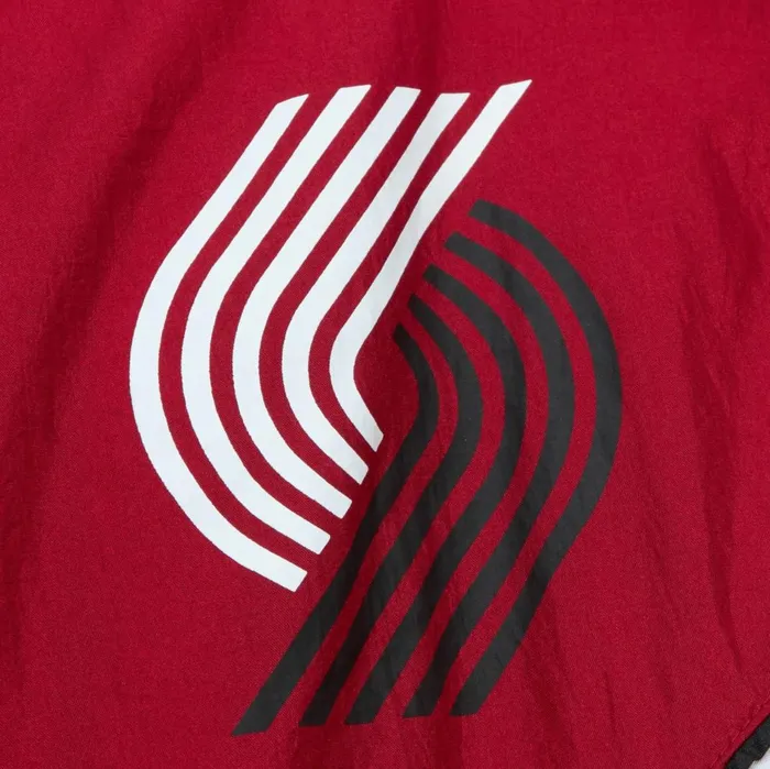 Men039s Jackets and Outerwear Mitchell and Ness Arched Retro Lined Windbreaker Portland Trail Blazers Men039s Jackets and Outerwear Mitchell and Ness Arched Retro Lined Windbreaker Portland Trail Blazers