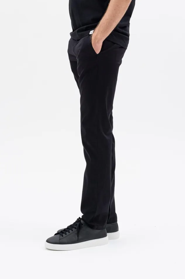 Men Norse Projects Trousers Aros Slim Light Stretch Chino Black
