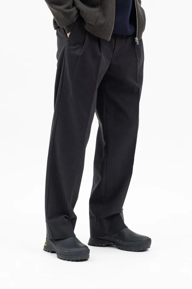 Men Norse Projects Trousers Benn Relaxed Pleated Trouser Black