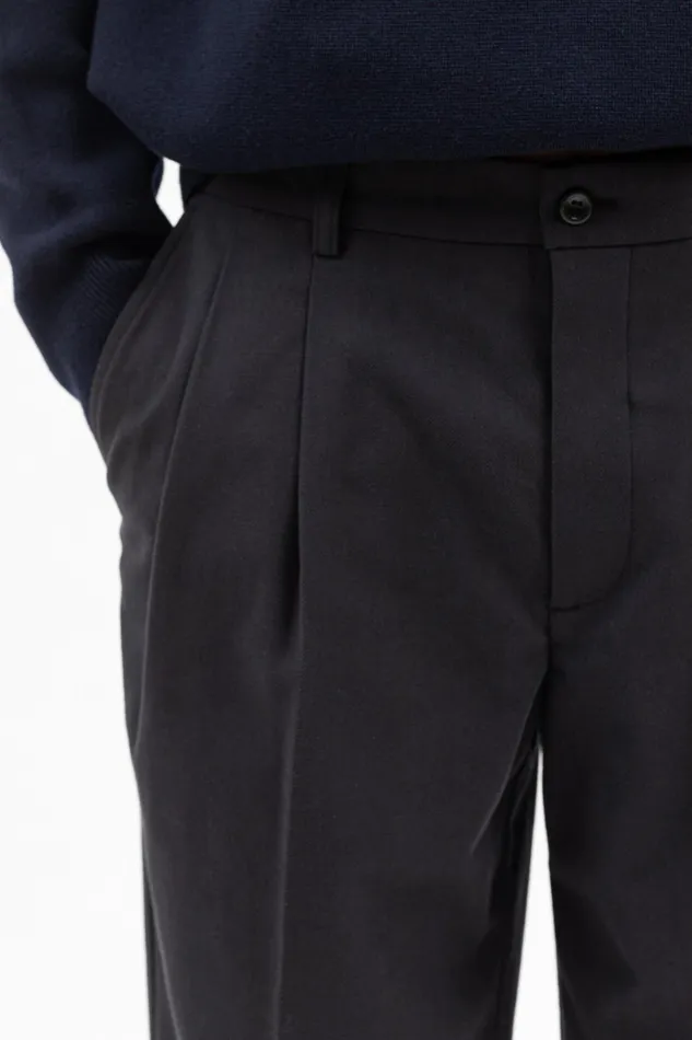 Men Norse Projects Trousers Benn Relaxed Pleated Trouser Black