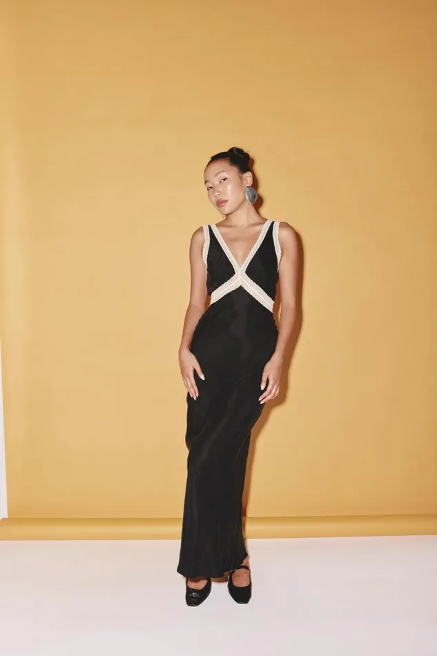 MidiMaxi Dresses Women VRG GRL Meet Me On The Dance Floor Bias Cut Maxi Dress Black MidiMaxi Dresses Women VRG GRL Meet Me On The Dance Floor Bias Cut Maxi Dress Black