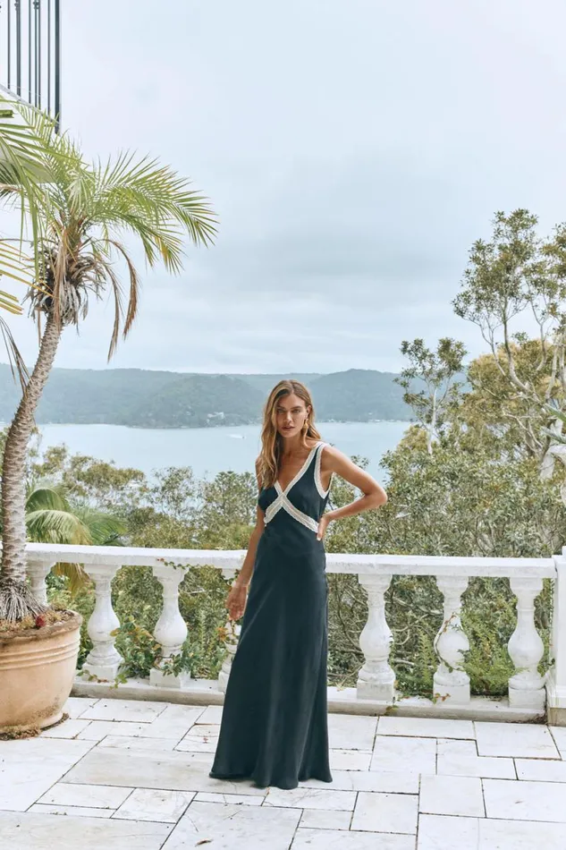 MidiMaxi Dresses Women VRG GRL Meet Me On The Dance Floor Bias Cut Maxi Dress Black MidiMaxi Dresses Women VRG GRL Meet Me On The Dance Floor Bias Cut Maxi Dress Black