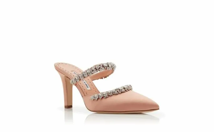 Mules Women Manolo Blahnik VEDADAMULight Pink Satin Crystal Embellished Mules Mules Women Manolo Blahnik VEDADAMULight Pink Satin Crystal Embellished Mules