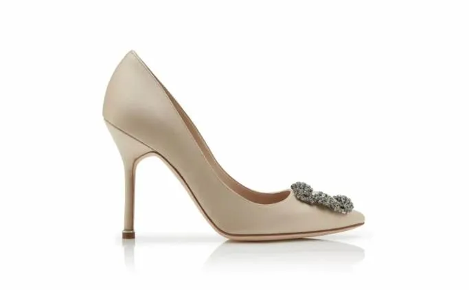 Pumps Women Manolo Blahnik HANGISIChampagne Satin Jewel Buckle Pumps Pumps Women Manolo Blahnik HANGISIChampagne Satin Jewel Buckle Pumps