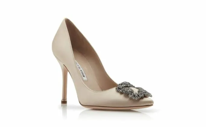 Pumps Women Manolo Blahnik HANGISIChampagne Satin Jewel Buckle Pumps Pumps Women Manolo Blahnik HANGISIChampagne Satin Jewel Buckle Pumps