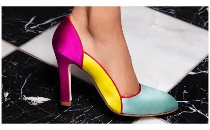 Pumps Women Manolo Blahnik TRIONANTeal Yellow And Pink Satin Scalloped Pumps Pumps Women Manolo Blahnik TRIONANTeal Yellow And Pink Satin Scalloped Pumps