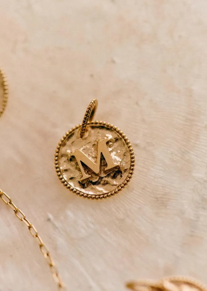 Szane Necklaces Womens Sara Pendant 9carat Gold 8211 Letters I To P Letter M