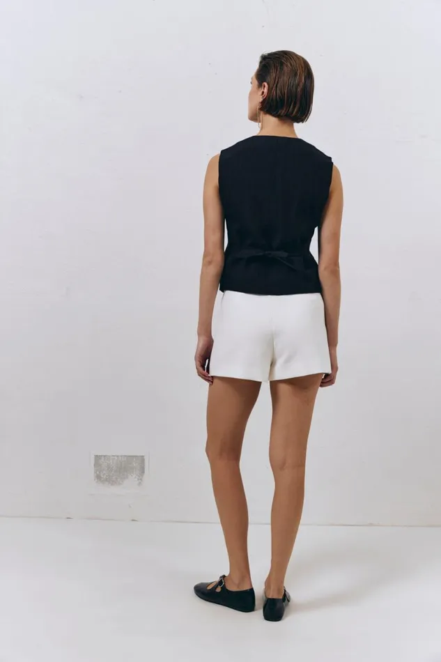 Sleeveless Women VRG GRL Italian Streets Linen Vest Black Sleeveless Women VRG GRL Italian Streets Linen Vest Black