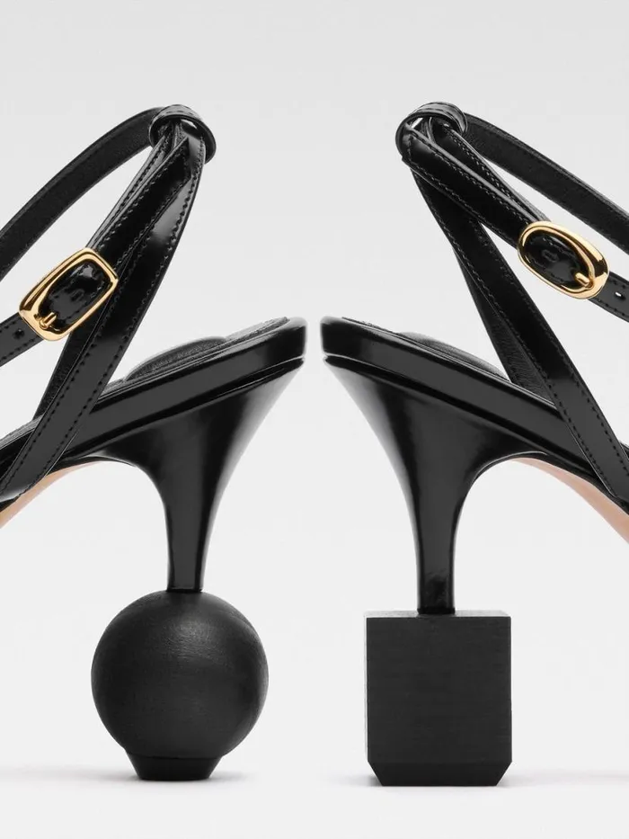 The Bisou Sandals Black Women JACQUEMUS Shoes The Bisou Sandals Black Women JACQUEMUS Shoes