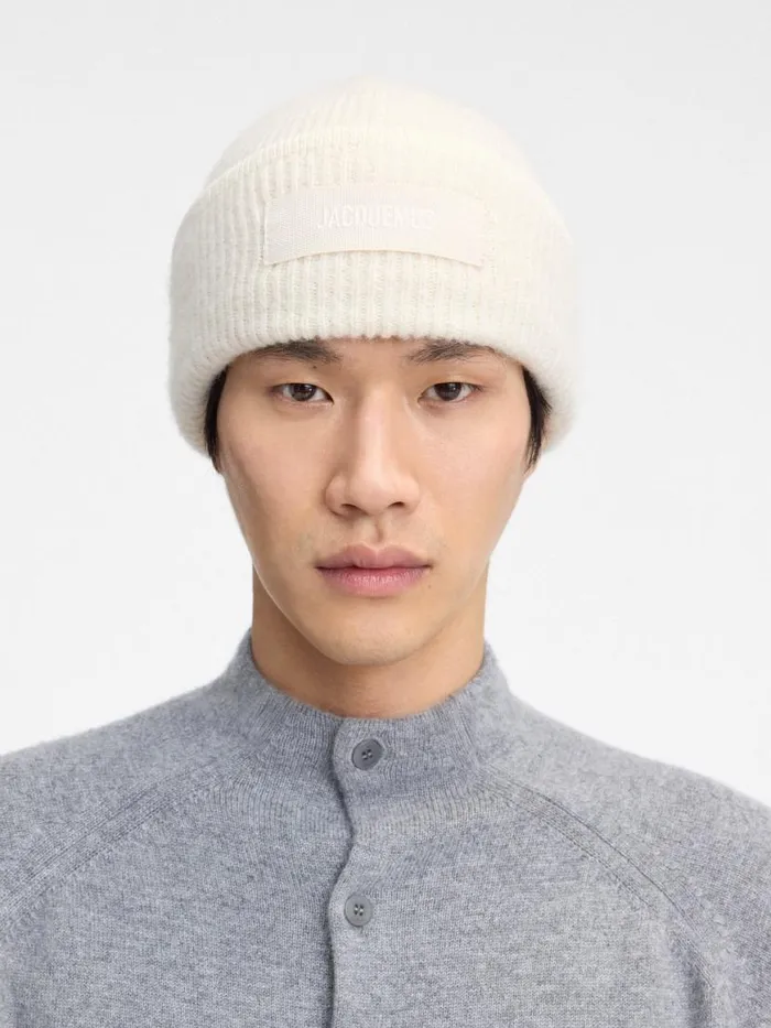 The Gros Grain Beanie Offwhite WomenMen JACQUEMUS Scarves Beanies and Gloves The Gros Grain Beanie Offwhite WomenMen JACQUEMUS Scarves Beanies and Gloves