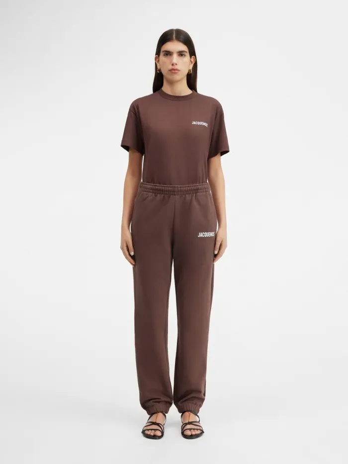 The Jacquemus Track Pants Brown WomenMen JACQUEMUS Sweatshirts and Joggings The Jacquemus Track Pants Brown WomenMen JACQUEMUS Sweatshirts and Joggings