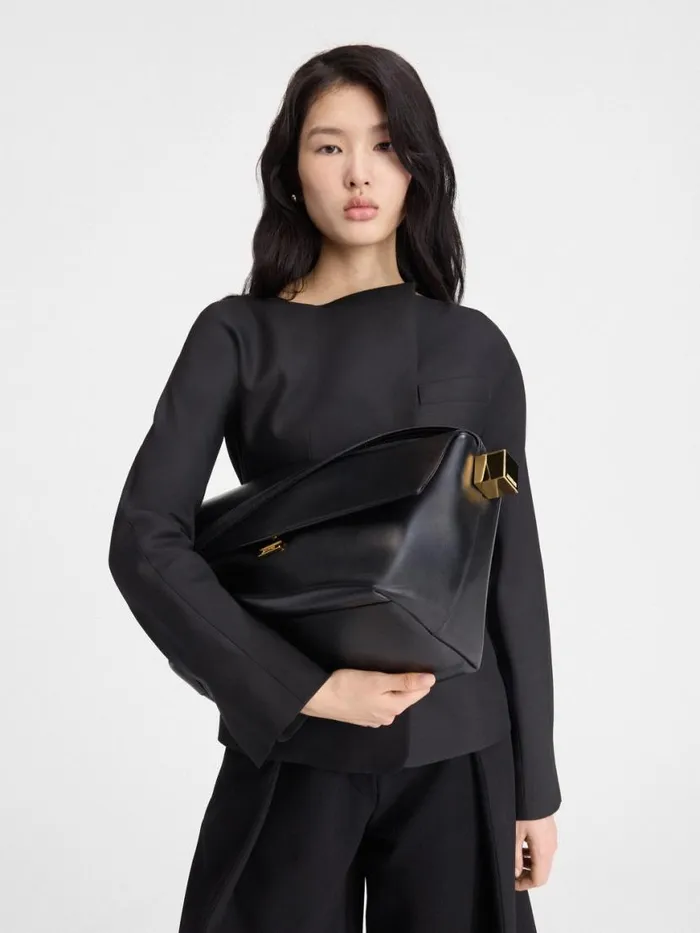 The Large Rond Carr Black Women JACQUEMUS Shoulder Bags The Large Rond Carr Black Women JACQUEMUS Shoulder Bags