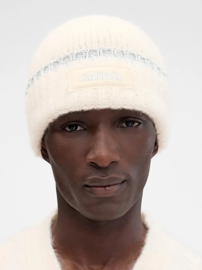 The Paoli Beanie Offwhite WomenMen JACQUEMUS Scarves Beanies and Gloves The Paoli Beanie Offwhite WomenMen JACQUEMUS Scarves Beanies and Gloves