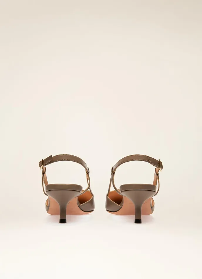 Women Bally Pumps Eva 8211 Leather Pumps In Canapa