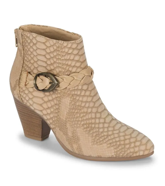 Women Baretraps Booties Ledell Bootie Camel